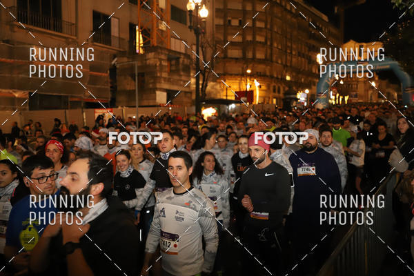 Buy your photos of the eventS�o Silvestre Porto 2019 on Fotop