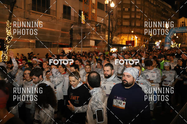 Buy your photos of the eventS�o Silvestre Porto 2019 on Fotop