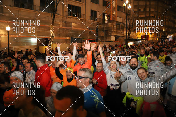 Buy your photos of the eventS�o Silvestre Porto 2019 on Fotop