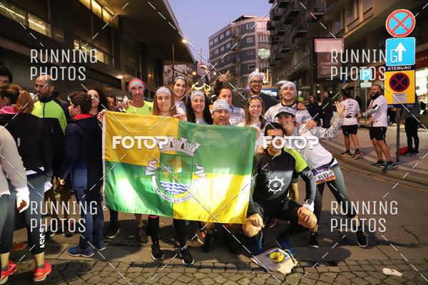 Buy your photos of the eventS�o Silvestre Porto 2019 on Fotop