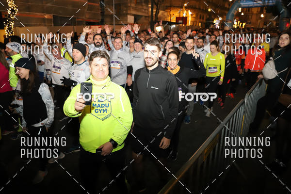 Buy your photos of the eventS�o Silvestre Porto 2019 on Fotop