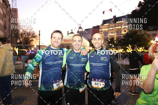 Buy your photos of the eventS�o Silvestre Porto 2019 on Fotop