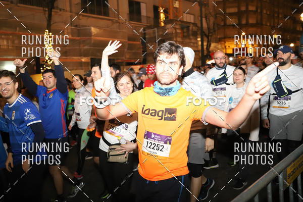 Buy your photos of the eventS�o Silvestre Porto 2019 on Fotop