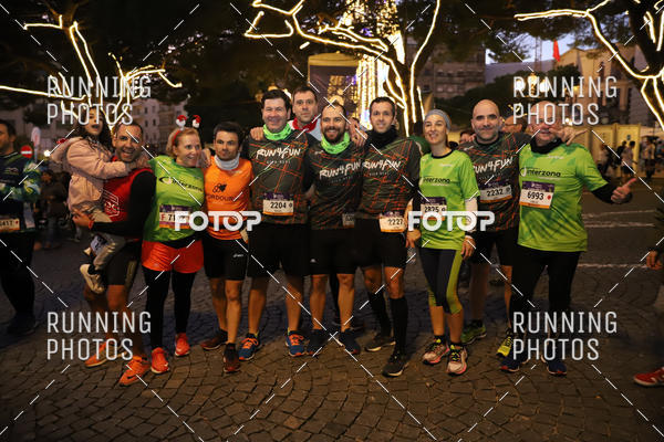 Buy your photos of the eventS�o Silvestre Porto 2019 on Fotop