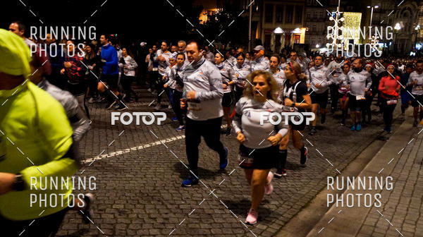 Buy your photos of the eventS�o Silvestre Porto 2019 on Fotop