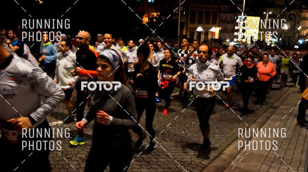 Buy your photos of the eventS�o Silvestre Porto 2019 on Fotop