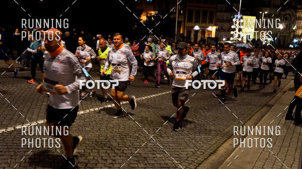 Buy your photos of the eventS�o Silvestre Porto 2019 on Fotop