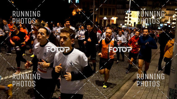 Buy your photos of the eventS�o Silvestre Porto 2019 on Fotop