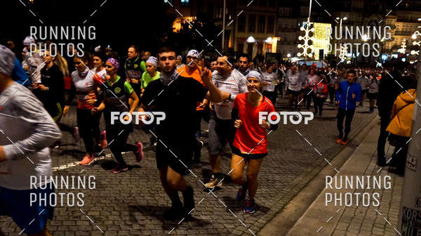 Buy your photos of the eventS�o Silvestre Porto 2019 on Fotop