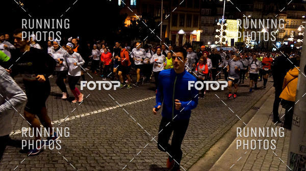 Buy your photos of the eventS�o Silvestre Porto 2019 on Fotop
