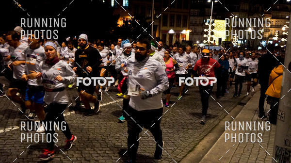 Buy your photos of the eventS�o Silvestre Porto 2019 on Fotop