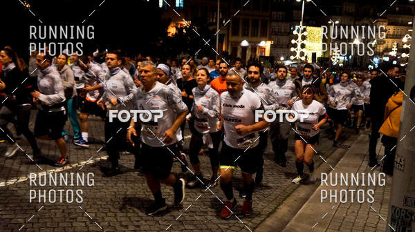 Buy your photos of the eventS�o Silvestre Porto 2019 on Fotop