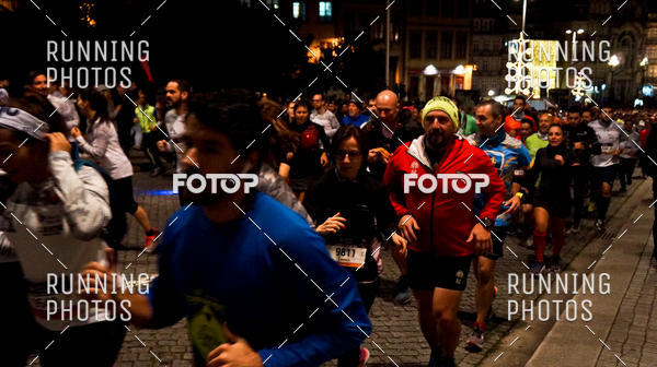 Buy your photos of the eventS�o Silvestre Porto 2019 on Fotop