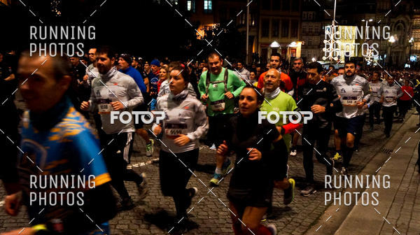 Buy your photos of the eventS�o Silvestre Porto 2019 on Fotop