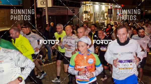 Buy your photos of the eventS�o Silvestre Porto 2019 on Fotop