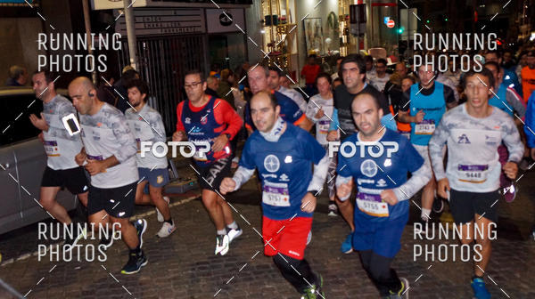Buy your photos of the eventS�o Silvestre Porto 2019 on Fotop