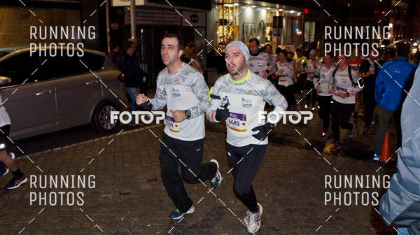 Buy your photos of the eventS�o Silvestre Porto 2019 on Fotop