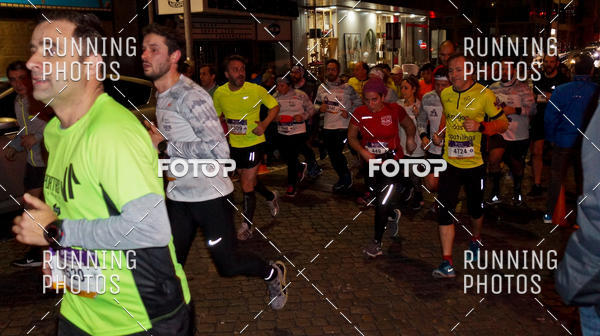 Buy your photos of the eventS�o Silvestre Porto 2019 on Fotop