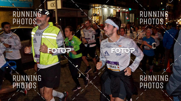 Buy your photos of the eventS�o Silvestre Porto 2019 on Fotop