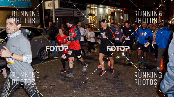Buy your photos of the eventS�o Silvestre Porto 2019 on Fotop