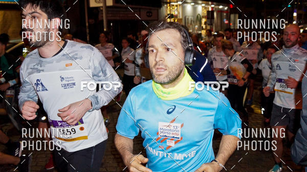 Buy your photos of the eventS�o Silvestre Porto 2019 on Fotop