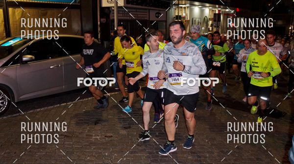 Buy your photos of the eventS�o Silvestre Porto 2019 on Fotop