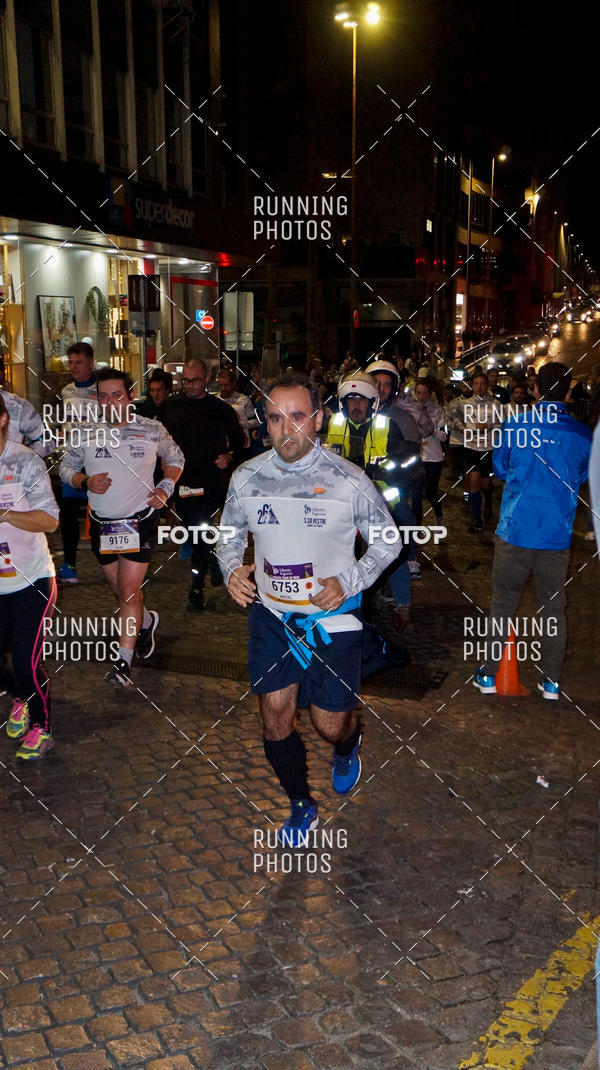 Buy your photos of the eventS�o Silvestre Porto 2019 on Fotop