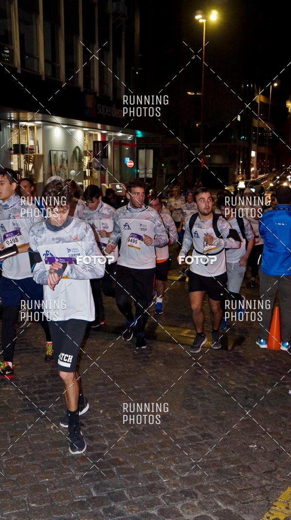 Buy your photos of the eventS�o Silvestre Porto 2019 on Fotop