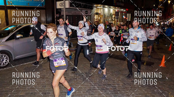 Buy your photos of the eventS�o Silvestre Porto 2019 on Fotop