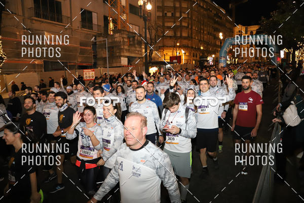 Buy your photos of the eventS�o Silvestre Porto 2019 on Fotop