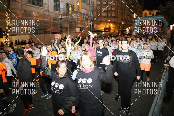Buy your photos of the eventS�o Silvestre Porto 2019 on Fotop