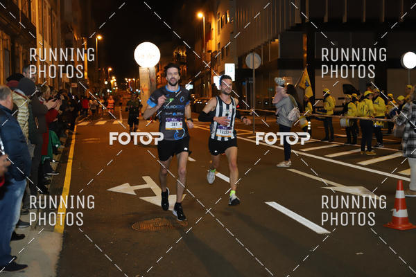 Buy your photos of the eventS�o Silvestre Porto 2019 on Fotop