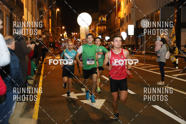 Buy your photos of the eventS�o Silvestre Porto 2019 on Fotop