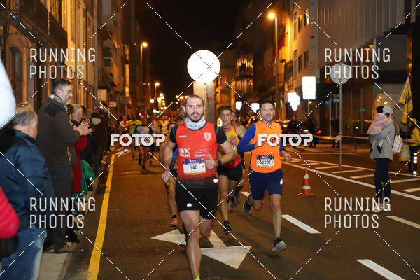 Buy your photos of the eventS�o Silvestre Porto 2019 on Fotop