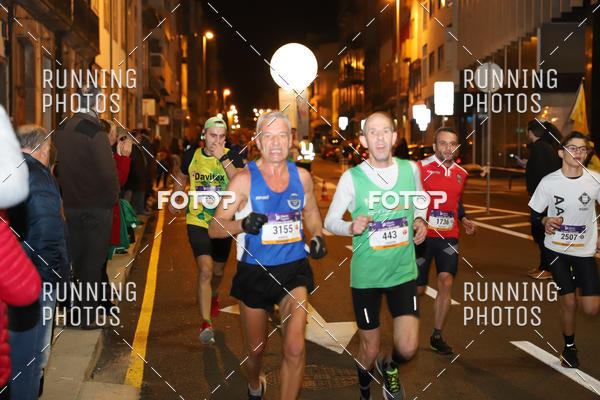 Buy your photos of the eventS�o Silvestre Porto 2019 on Fotop