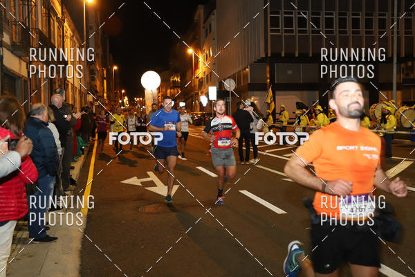 Buy your photos of the eventS�o Silvestre Porto 2019 on Fotop