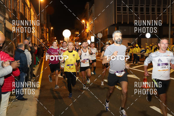 Buy your photos of the eventS�o Silvestre Porto 2019 on Fotop