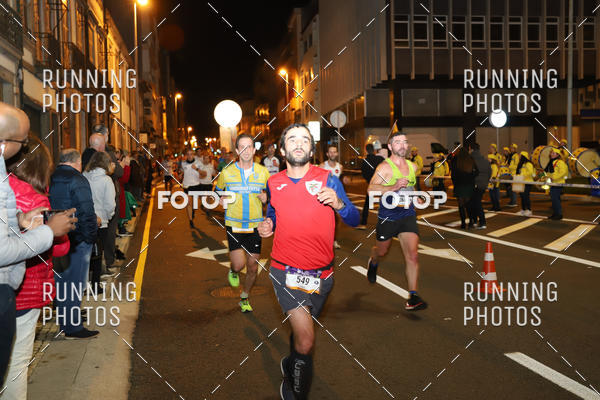 Buy your photos of the eventS�o Silvestre Porto 2019 on Fotop