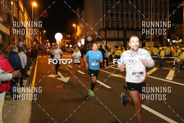 Buy your photos of the eventS�o Silvestre Porto 2019 on Fotop