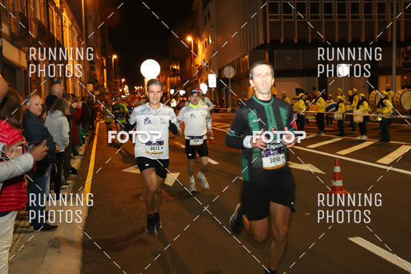 Buy your photos of the eventS�o Silvestre Porto 2019 on Fotop