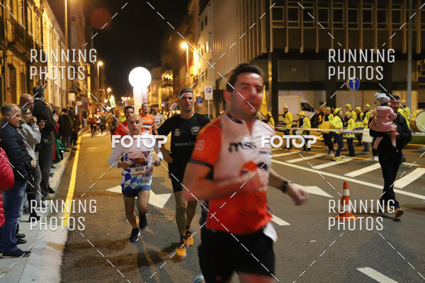 Buy your photos of the eventS�o Silvestre Porto 2019 on Fotop