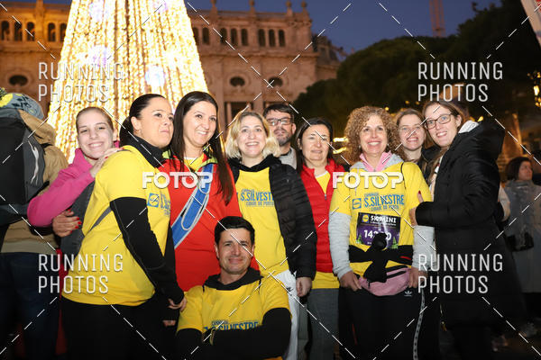 Buy your photos of the eventS�o Silvestre Porto 2019 on Fotop