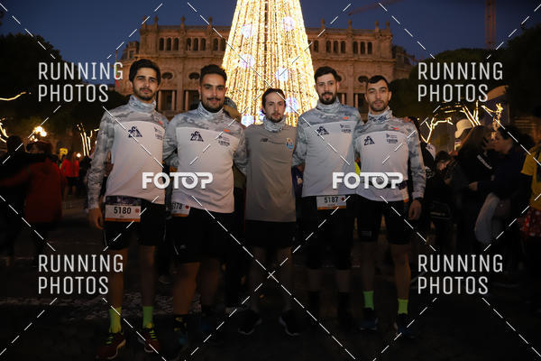 Buy your photos of the eventS�o Silvestre Porto 2019 on Fotop