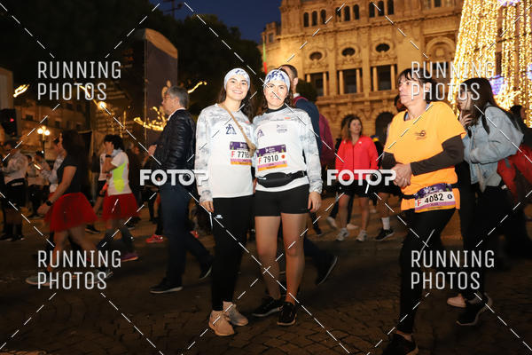 Buy your photos of the eventS�o Silvestre Porto 2019 on Fotop