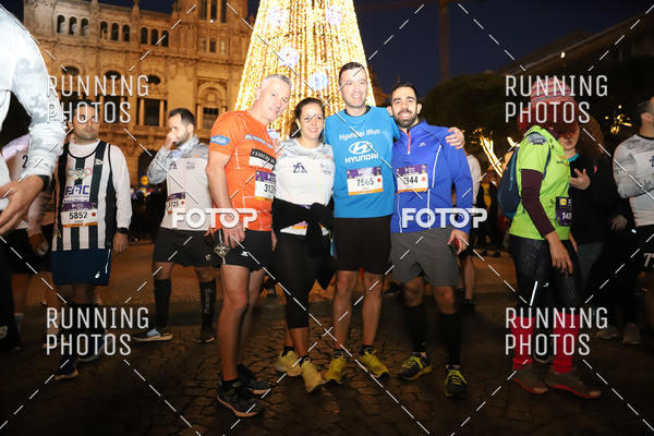 Buy your photos of the eventS�o Silvestre Porto 2019 on Fotop