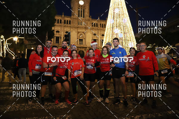 Buy your photos of the eventS�o Silvestre Porto 2019 on Fotop