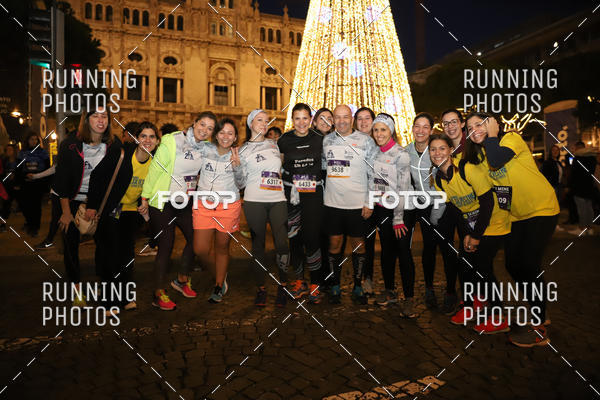 Buy your photos of the eventS�o Silvestre Porto 2019 on Fotop