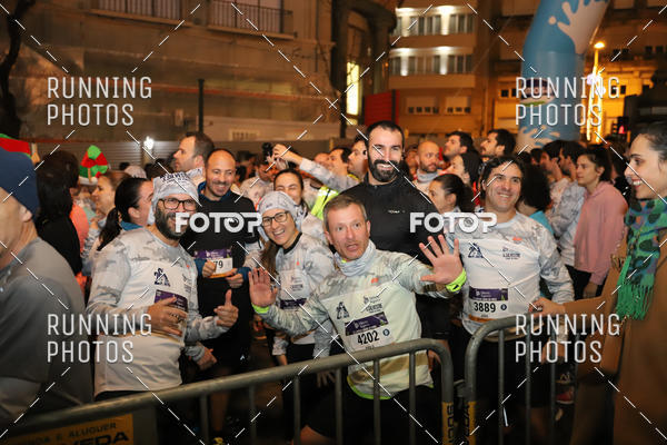 Buy your photos of the eventS�o Silvestre Porto 2019 on Fotop