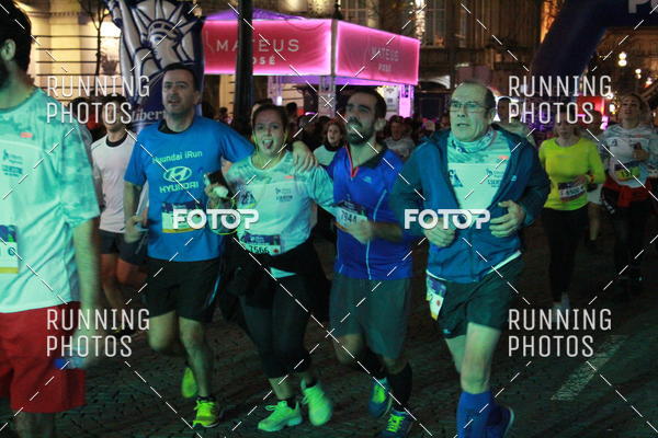 Buy your photos of the eventS�o Silvestre Porto 2019 on Fotop