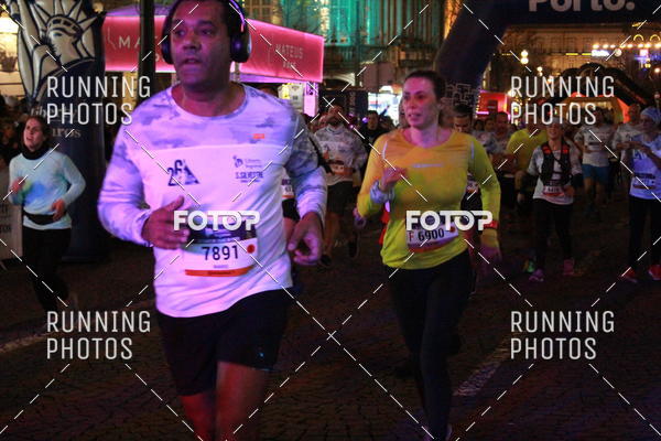 Buy your photos of the eventS�o Silvestre Porto 2019 on Fotop